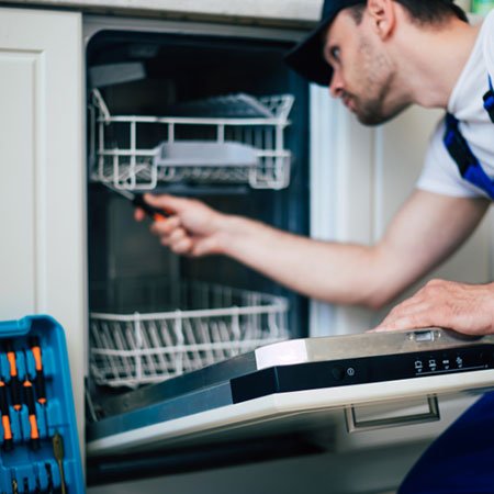 Tracy-Appliance-Repair-Men-image_23